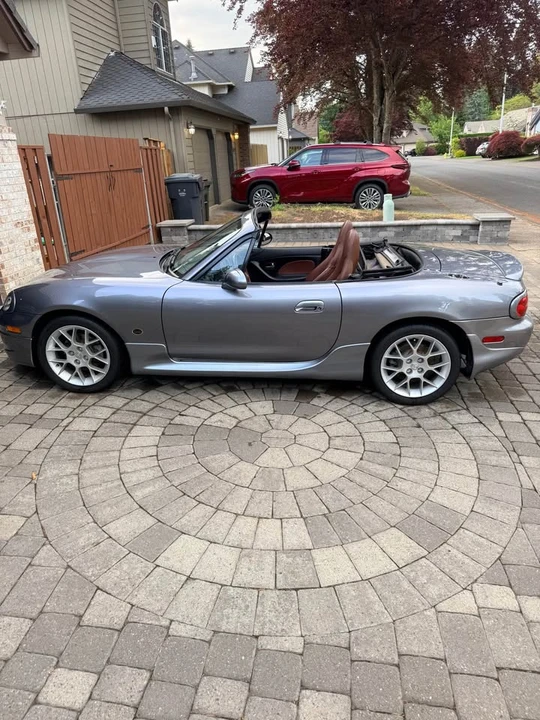 2002 Mazda NB MX-5 Miata - Image 2 of 18