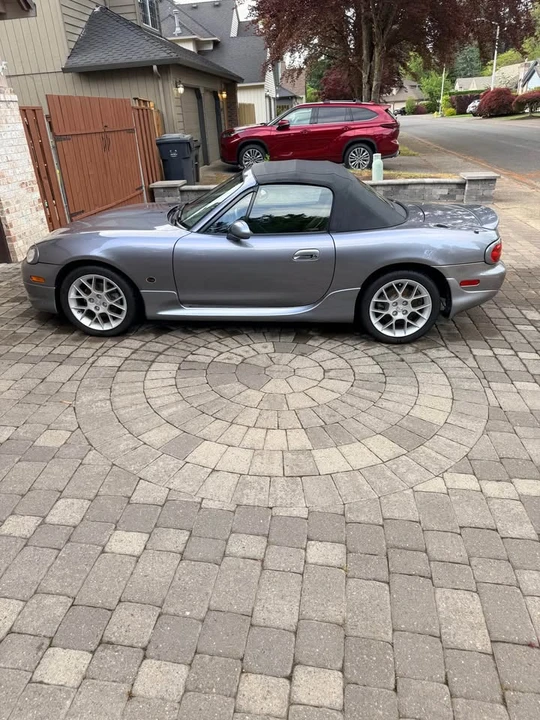2002 Mazda NB MX-5 Miata - Image 4 of 18