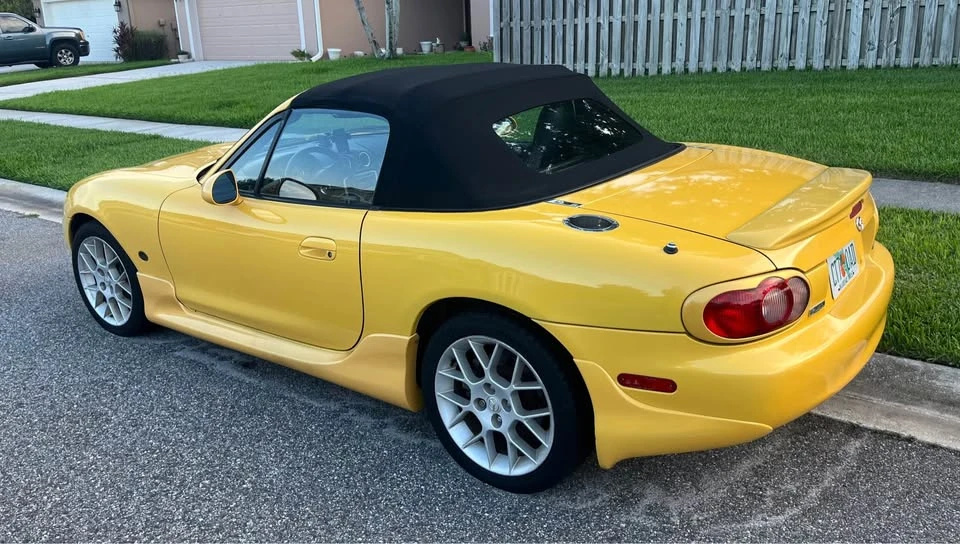 2002 Mazda NB MX-5 Miata - Image 3 of 14