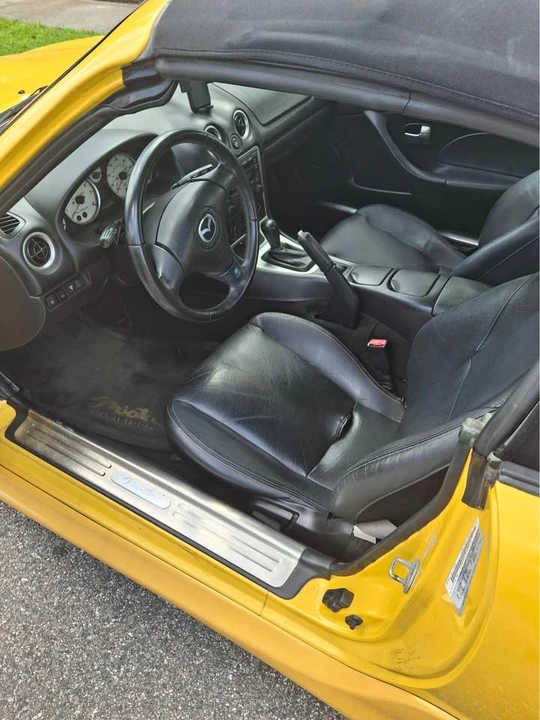 2002 Mazda NB MX-5 Miata - Image 9 of 14