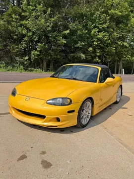 2002 Mazda MX-5 Special Edition Convertible 2D