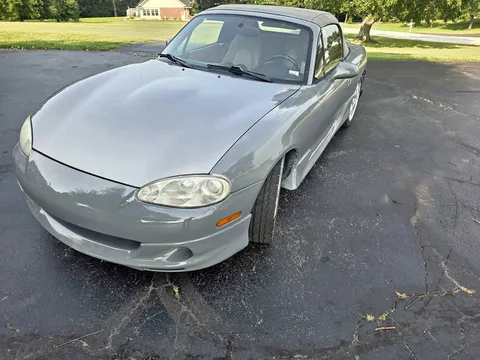 2002 Mazda MX-5 Special Edition Convertible 2D