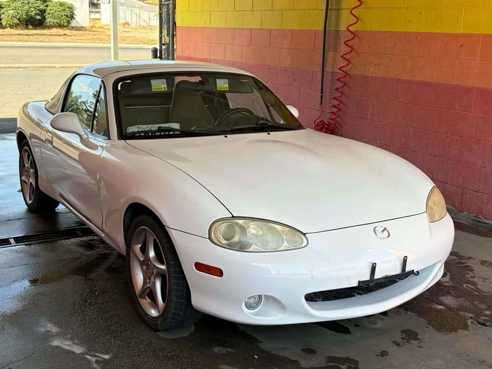 2002 Mazda NB MX-5 Miata - Image 5 of 13