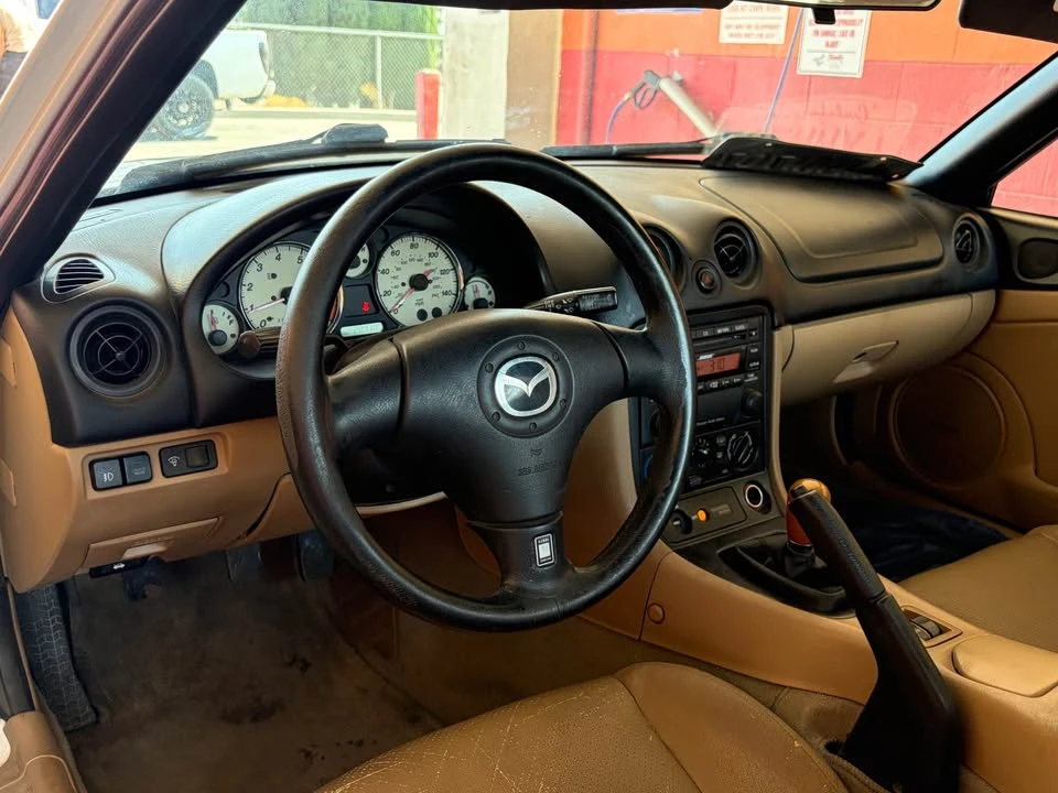 2002 Mazda NB MX-5 Miata - Image 7 of 12