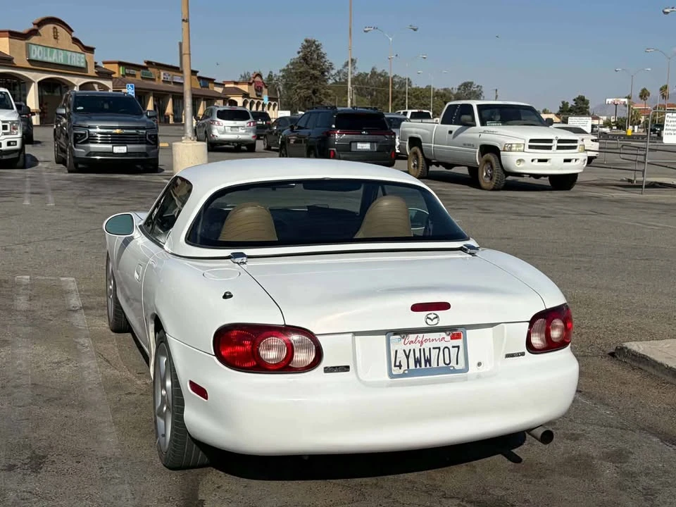 2002 Mazda NB MX-5 Miata - Image 12 of 13