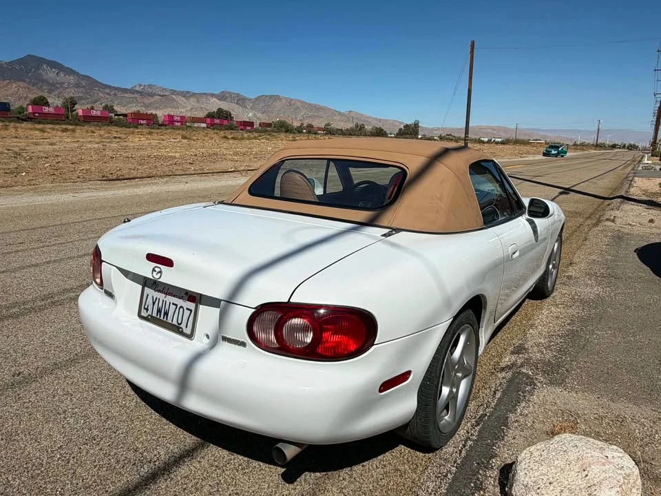 2002 Mazda NB MX-5 Miata - Image 13 of 17