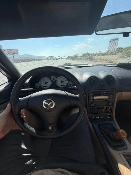 2002 Mazda NB MX-5 Miata - Image 8 of 12