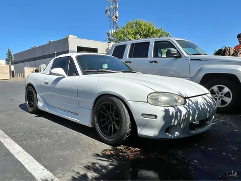2002 Mazda MX-5 Sport Convertible 2D