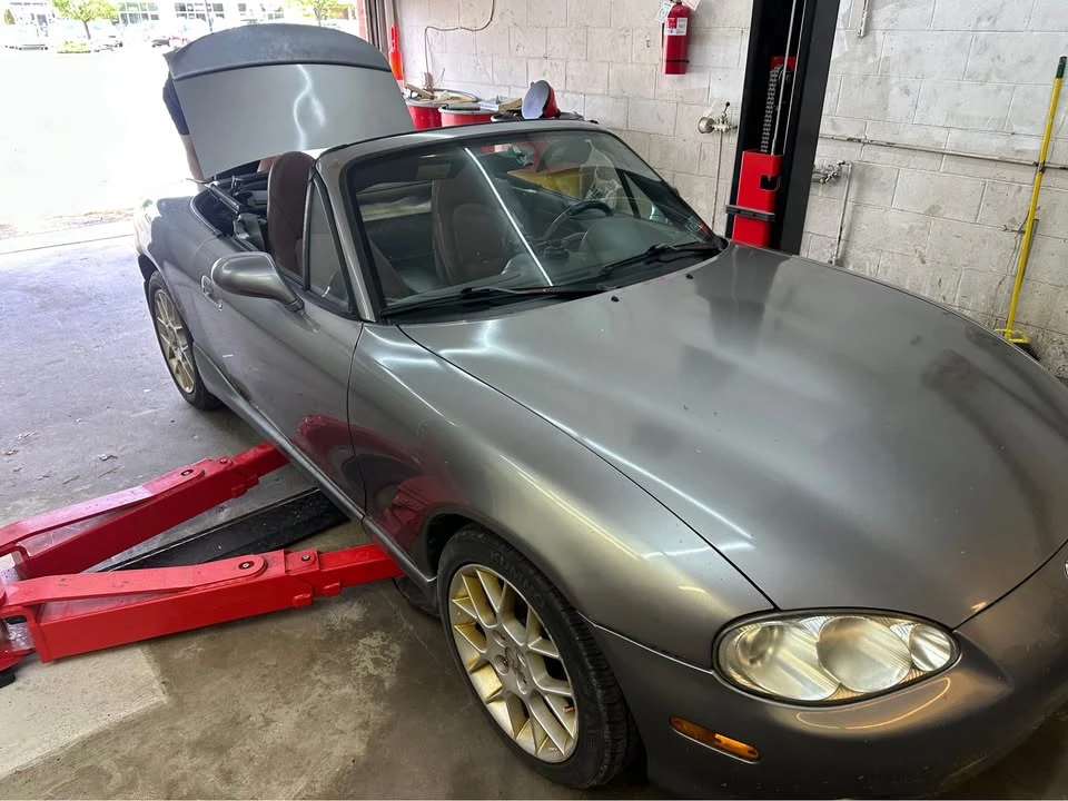 2002 Mazda NB MX-5 Miata - Image 14 of 20