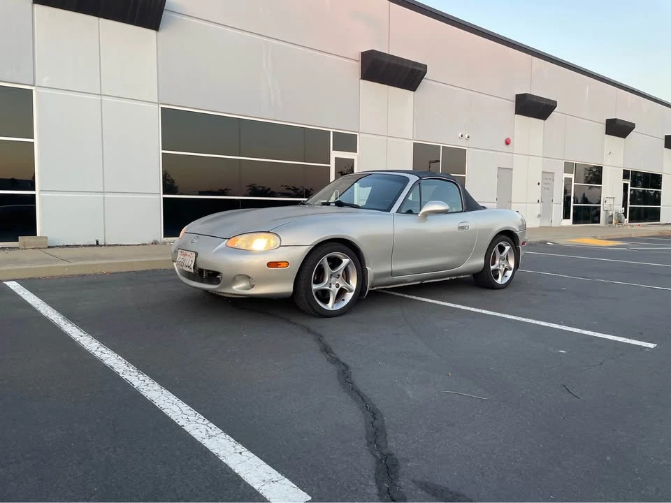 2002 Mazda NB MX-5 Miata - Image 6 of 15