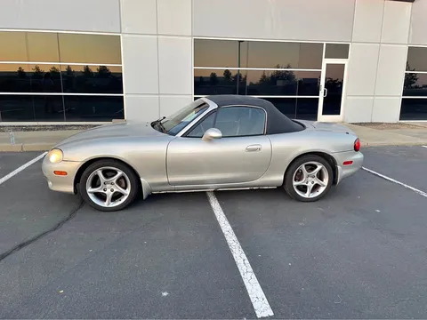 2002 Mazda MX-5 Sport Convertible 2D