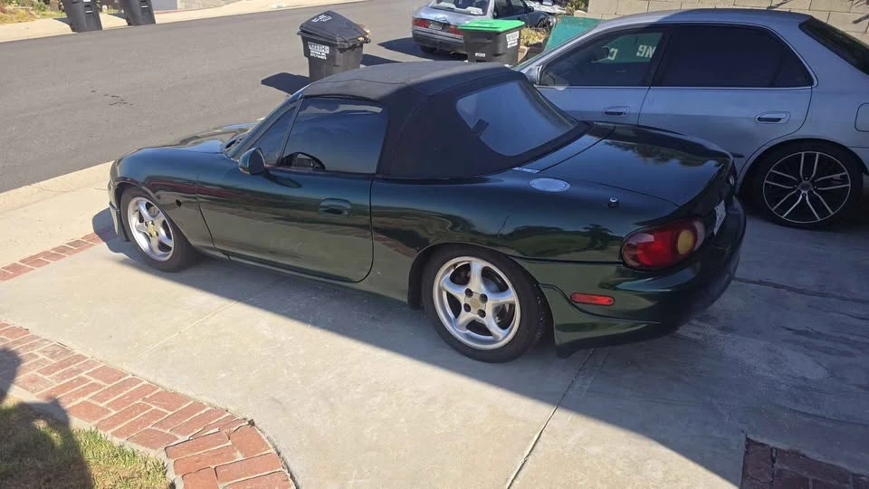 2002 Mazda NB MX-5 Miata - Image 4 of 5