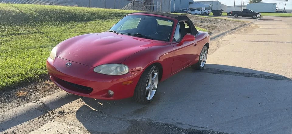 2002 Mazda NB MX-5 Miata - Image 2 of 6