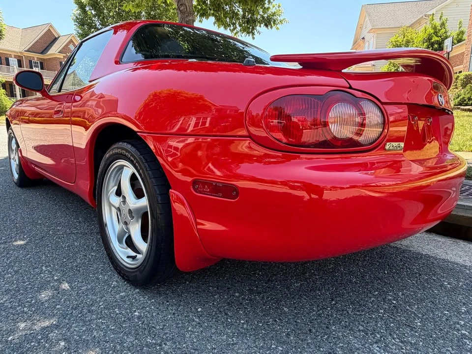 2002 Mazda NB MX-5 Miata - Image 5 of 19