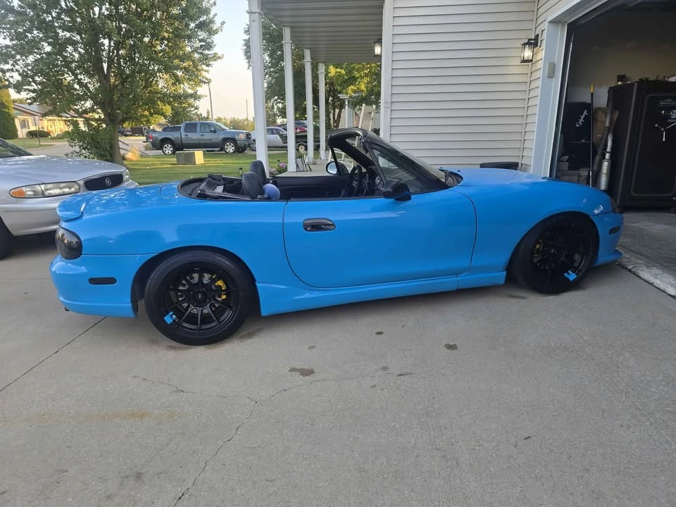 2002 Mazda NB MX-5 Miata - Image 3 of 10