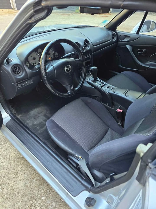 2002 Mazda NB MX-5 Miata - Image 5 of 5