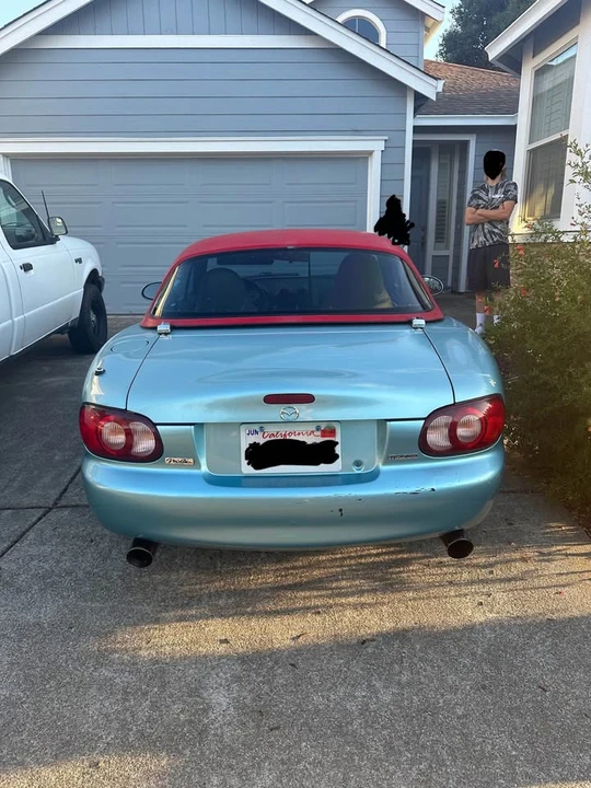 2002 Mazda NB MX-5 Miata - Image 4 of 10