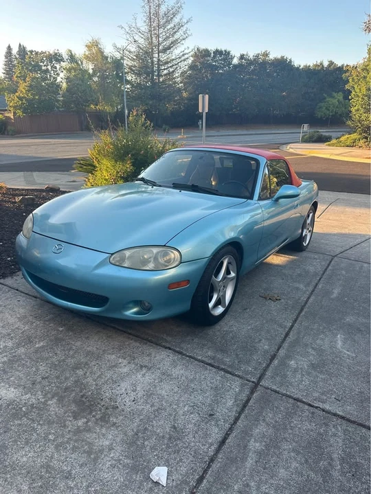 2002 Mazda NB MX-5 Miata - Image 2 of 10