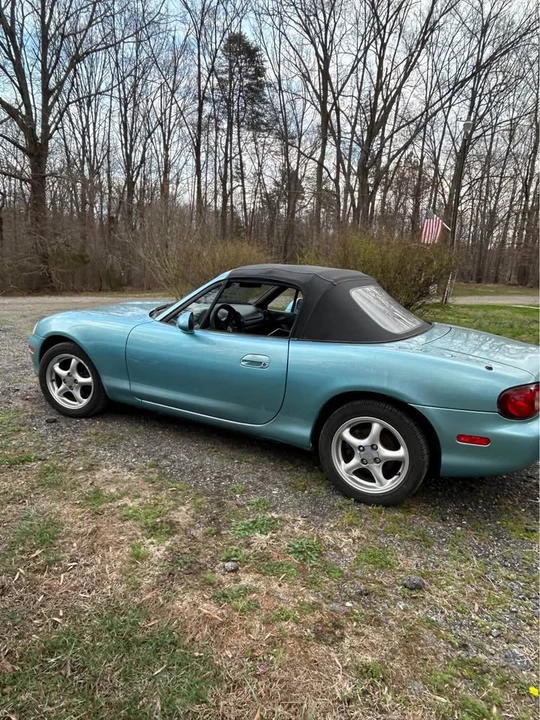 2002 Mazda NB MX-5 Miata - Image 5 of 7
