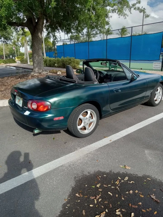 2002 Mazda NB MX-5 Miata - Image 3 of 9