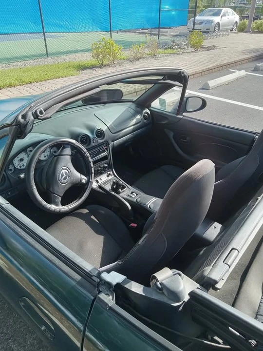 2002 Mazda NB MX-5 Miata - Image 4 of 9