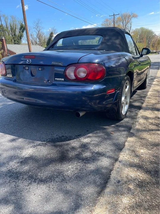 2002 Mazda NB MX-5 Miata - Image 8 of 9