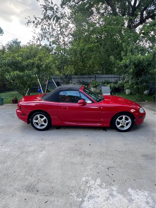 2002 Mazda NB MX-5 Miata - Image 2 of 14