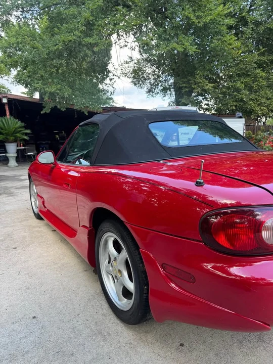 2002 Mazda NB MX-5 Miata - Image 8 of 14