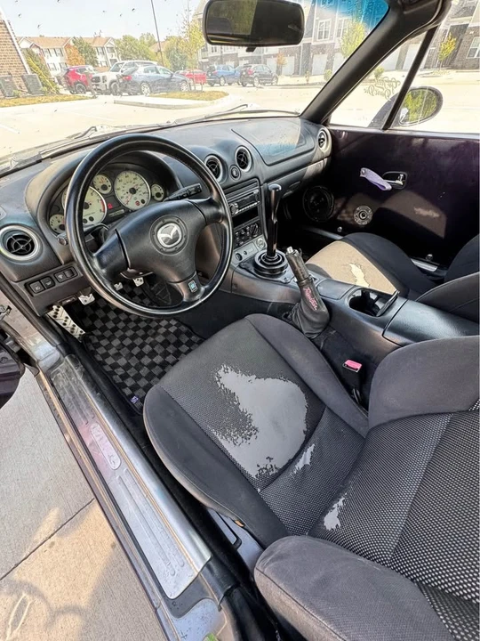 2002 Mazda NB MX-5 Miata - Image 6 of 8