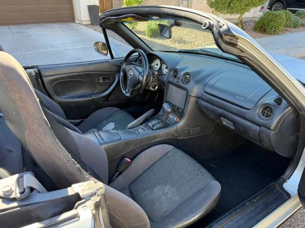 2002 Mazda NB MX-5 Miata - Image 8 of 9