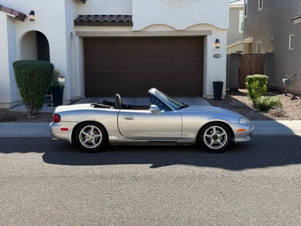 2002 Mazda NB MX-5 Miata - Image 2 of 9