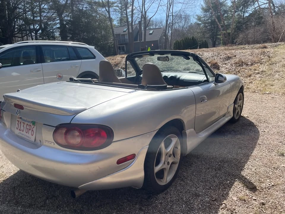 2002 Mazda NB MX-5 Miata - Image 4 of 9