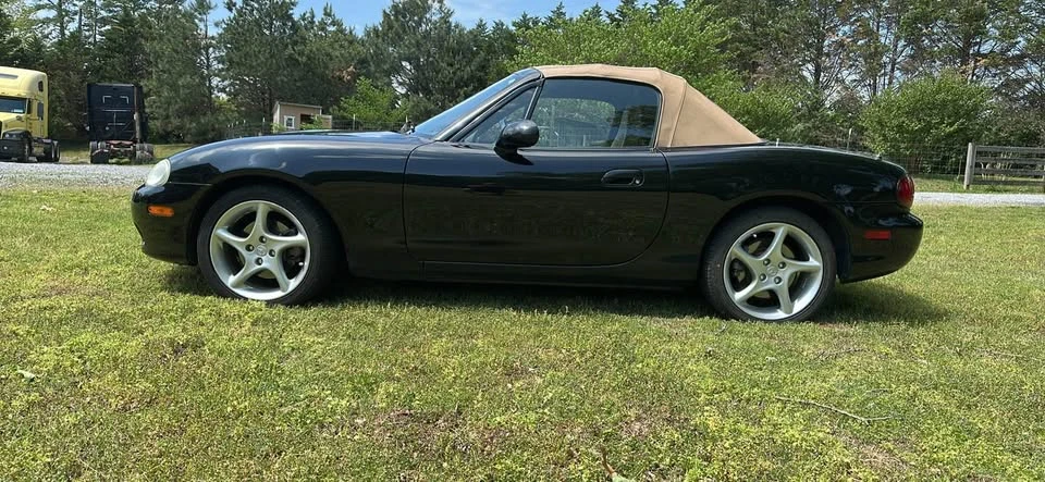2002 Mazda NB MX-5 Miata - Image 2 of 5