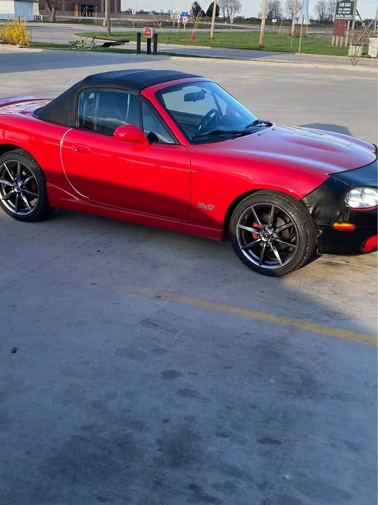 2002 Mazda NB MX-5 Miata - Image 2 of 3