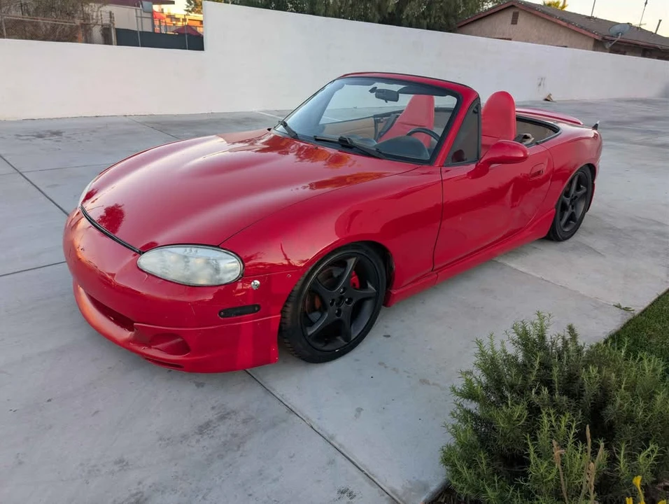 2002 Mazda NB MX-5 Miata - Image 4 of 8