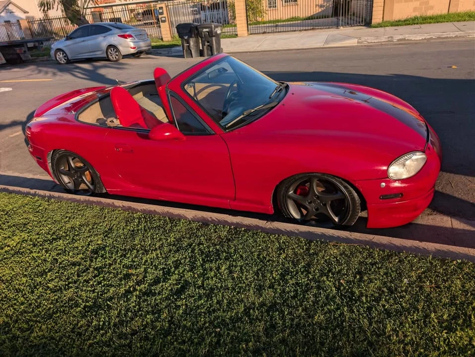 2002 Mazda NB MX-5 Miata - Image 7 of 8