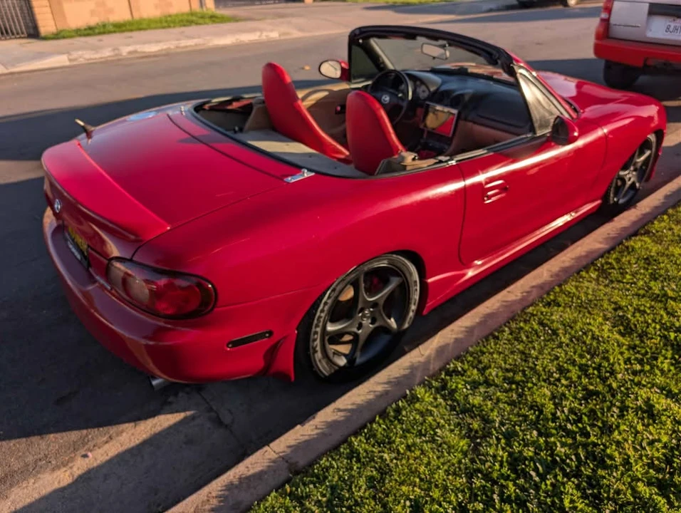 2002 Mazda NB MX-5 Miata - Image 5 of 8