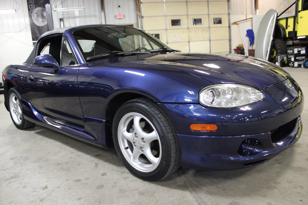 2002 Mazda NB MX-5 Miata - Image 8 of 12