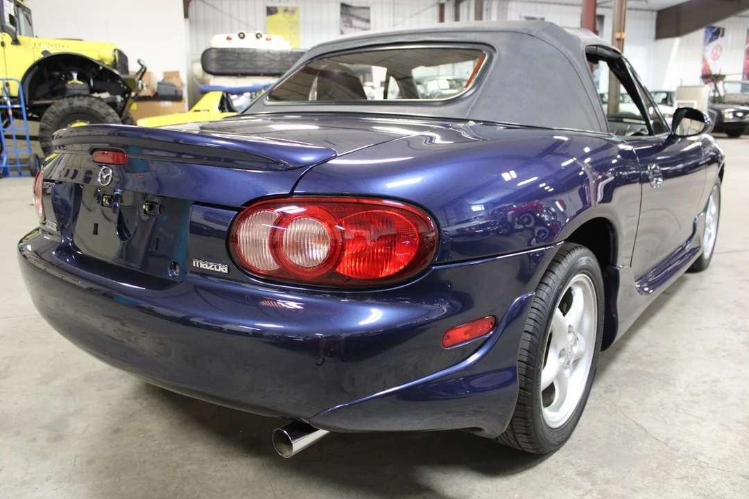 2002 Mazda NB MX-5 Miata - Image 6 of 12