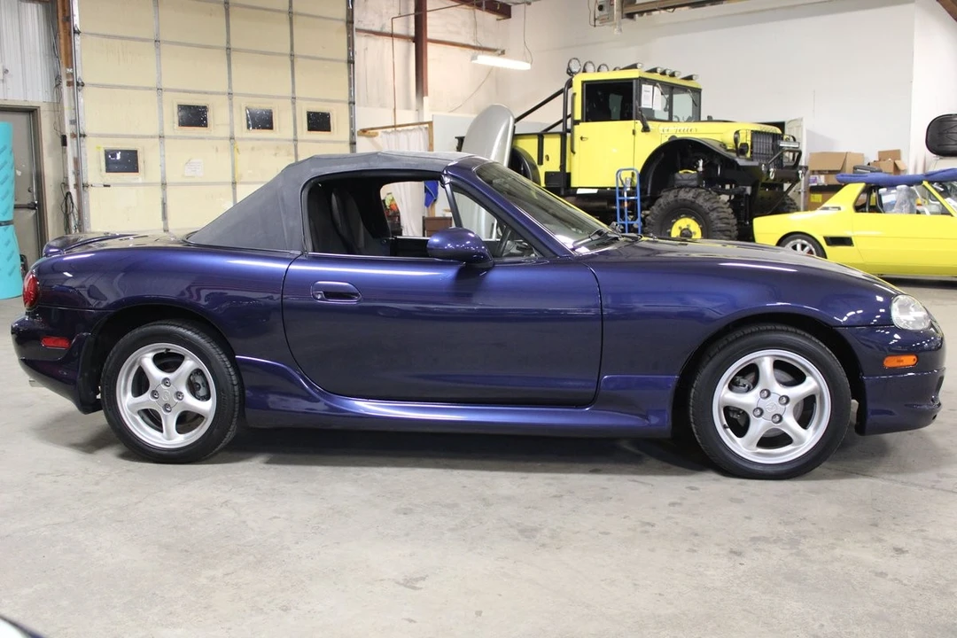 2002 Mazda NB MX-5 Miata - Image 7 of 12