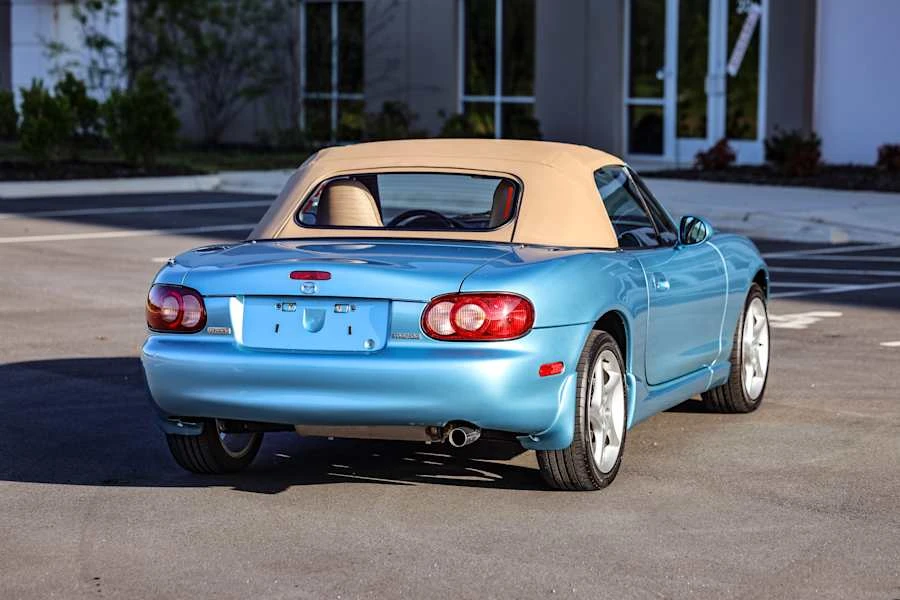 2002 Mazda NB MX-5 Miata - Image 15 of 31