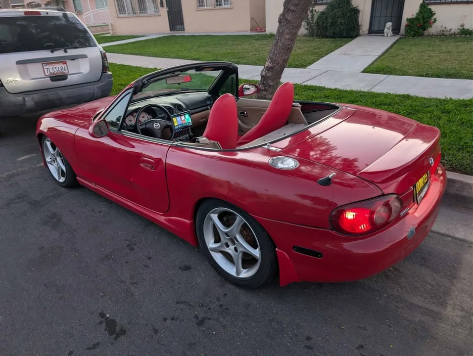 2002 Mazda NB MX-5 Miata - Image 9 of 10