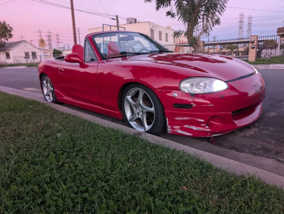 2002 Mazda NB MX-5 Miata - Image 4 of 10