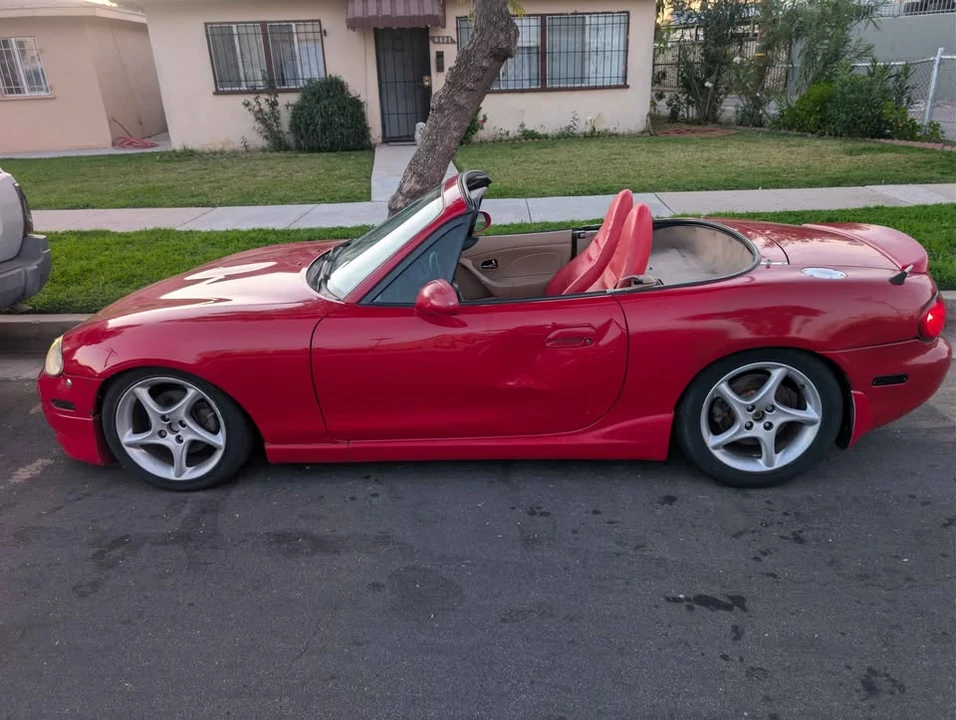 2002 Mazda NB MX-5 Miata - Image 8 of 10