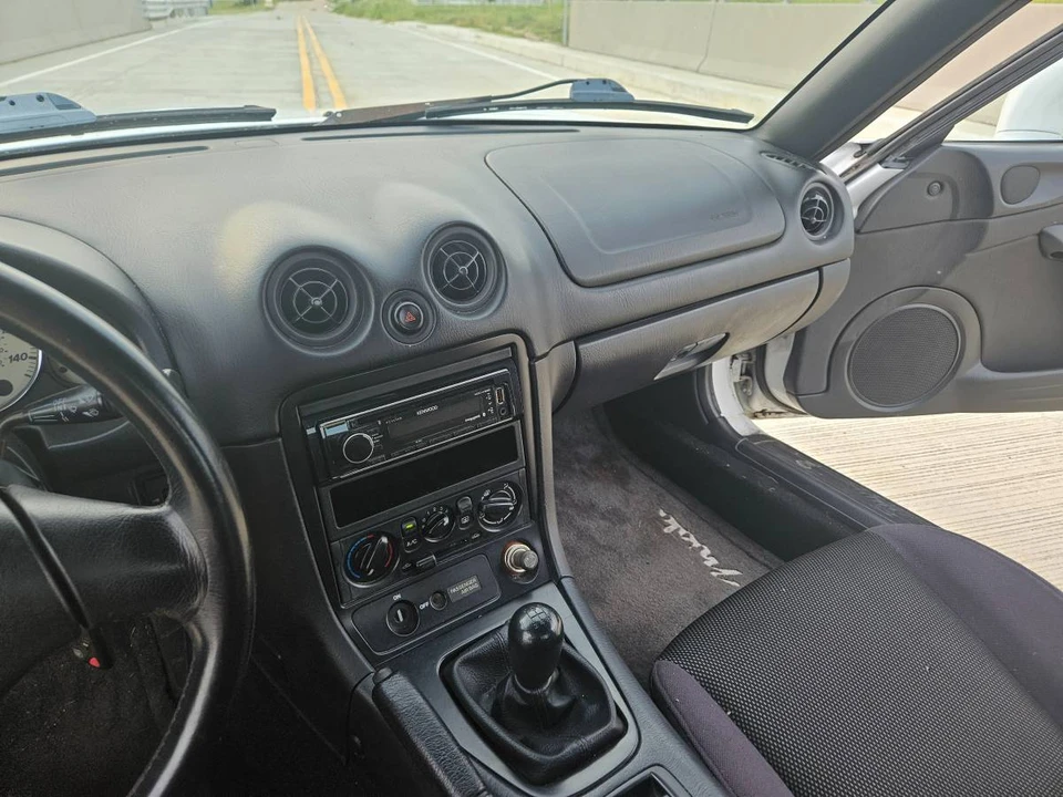 2002 Mazda NB MX-5 Miata - Image 12 of 12