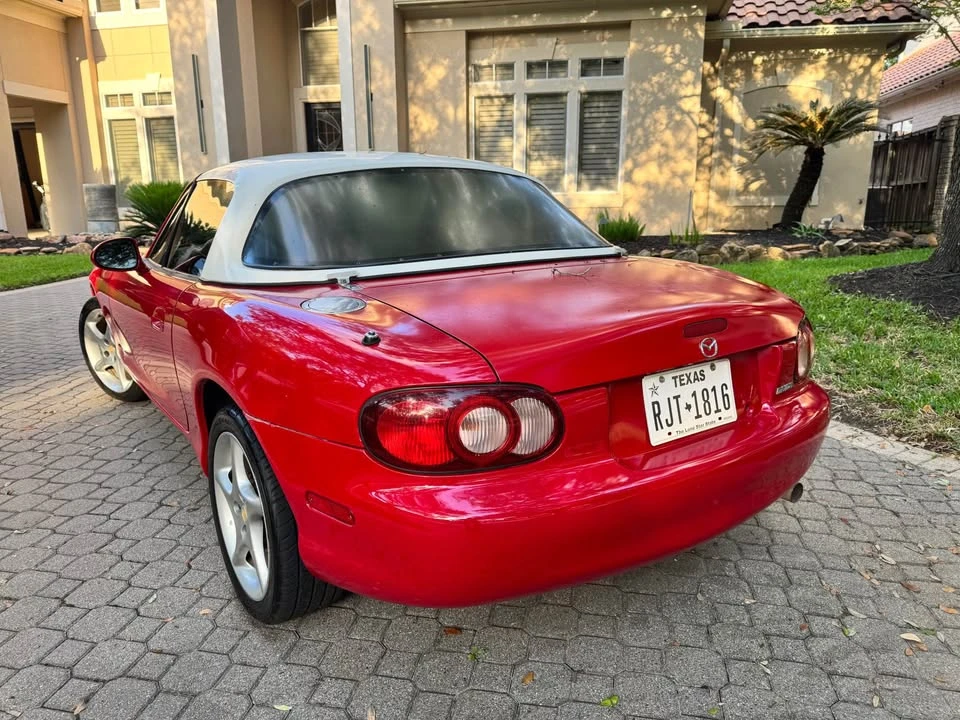 2002 Mazda NB MX-5 Miata - Image 5 of 10