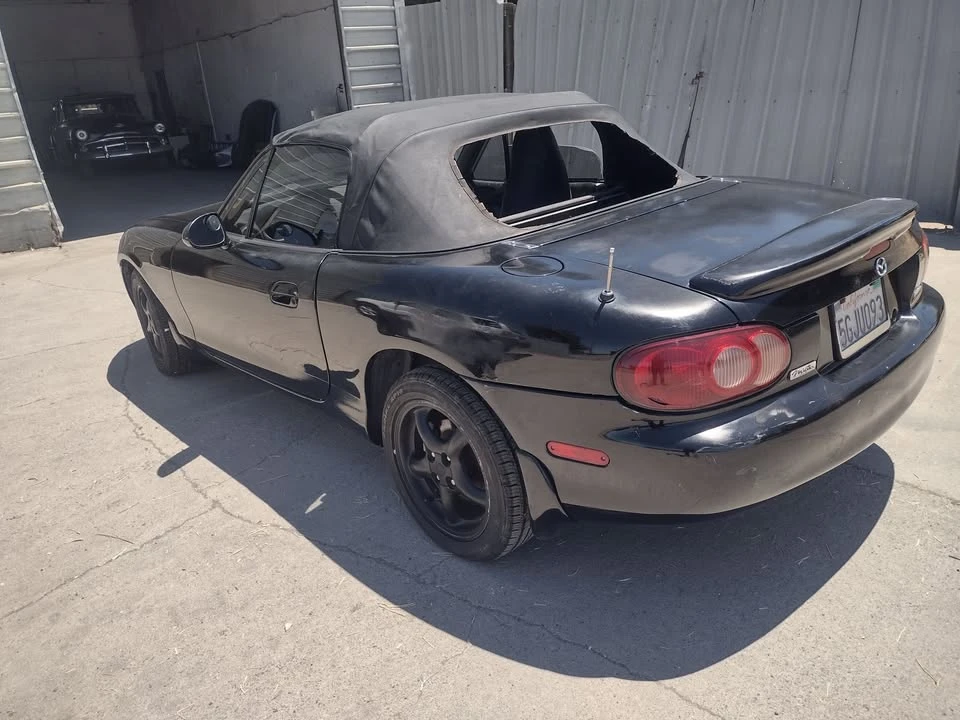 2002 Mazda NB MX-5 Miata - Image 5 of 7