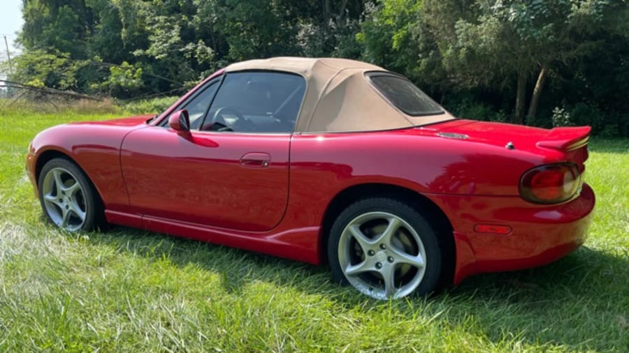 2002 Mazda NB MX-5 Miata - Image 2 of 8