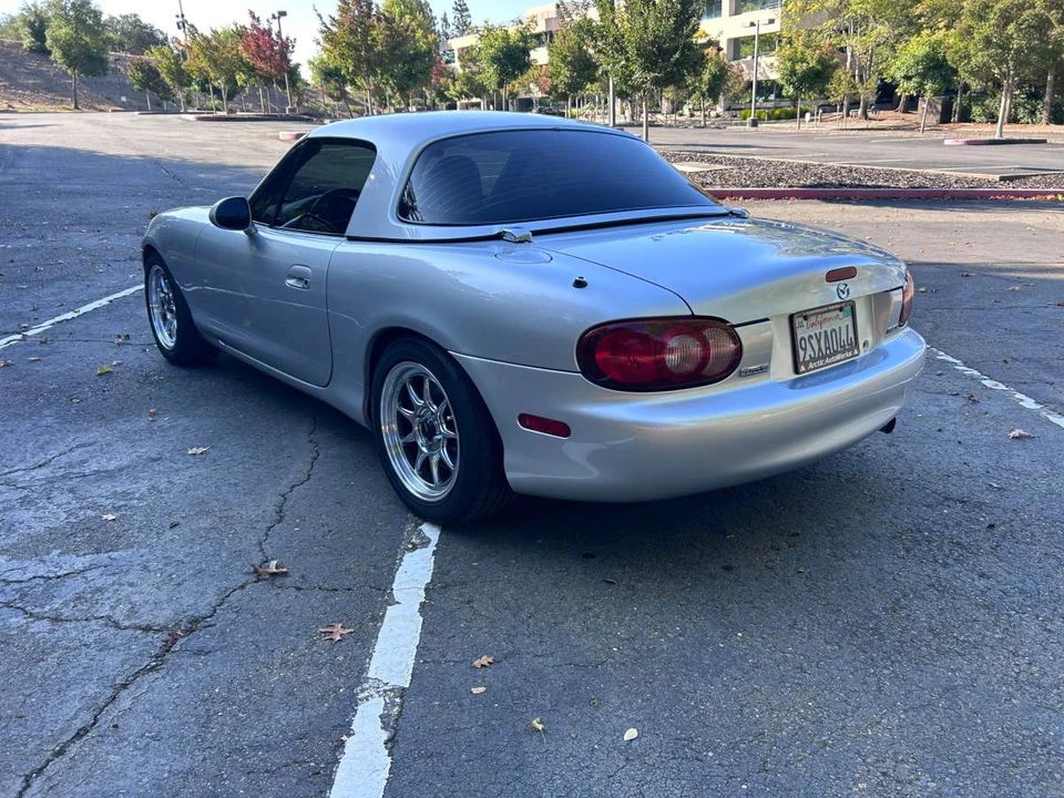 2002 Mazda NB MX-5 Miata - Image 4 of 16