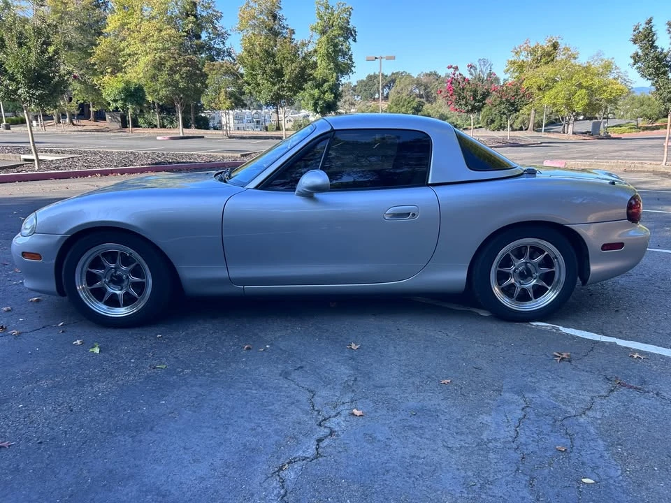 2002 Mazda NB MX-5 Miata - Image 5 of 16